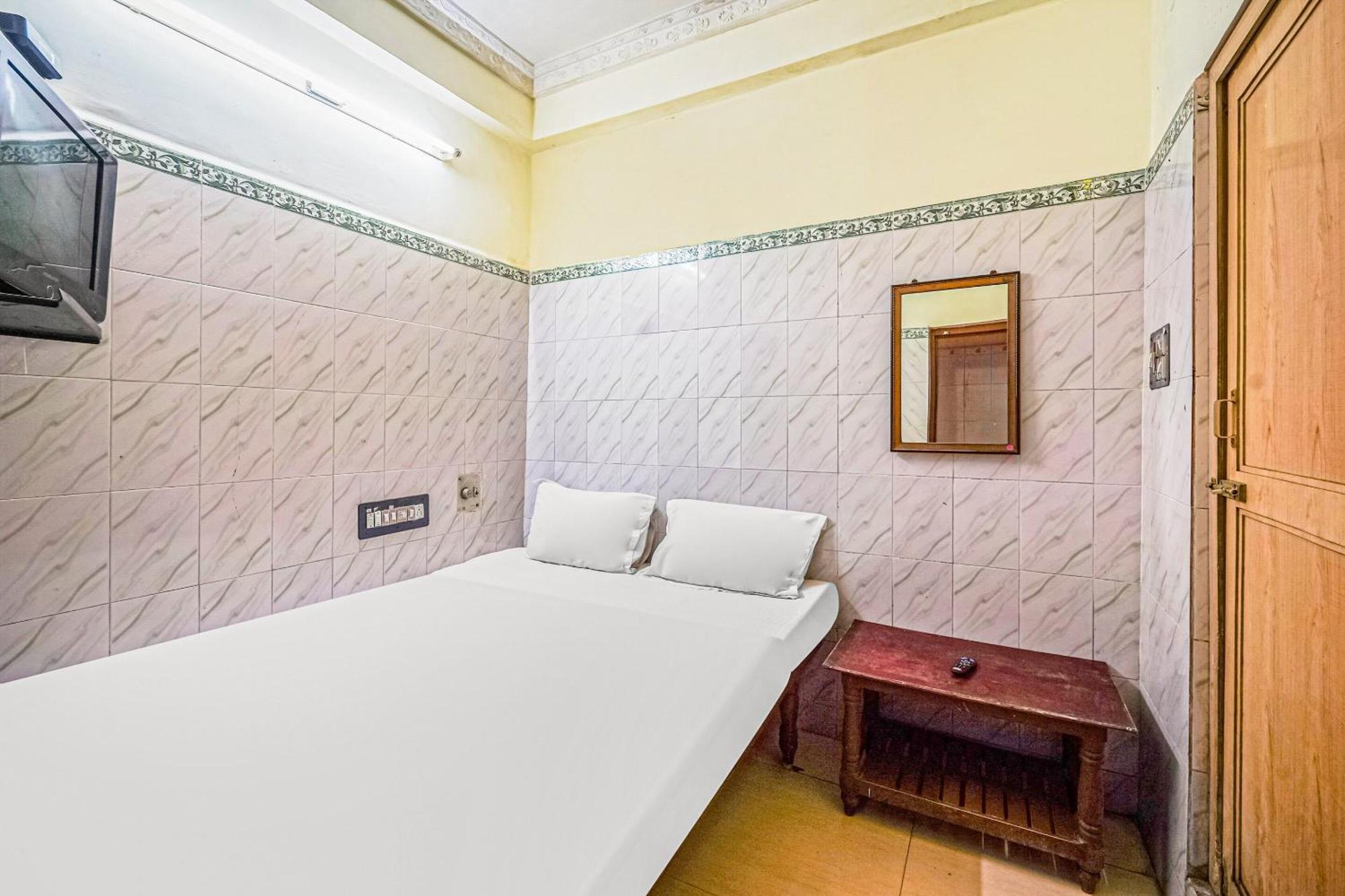SPOT ON 84555 Venkata Sai Residency Hotel Tirupati Bagian luar foto