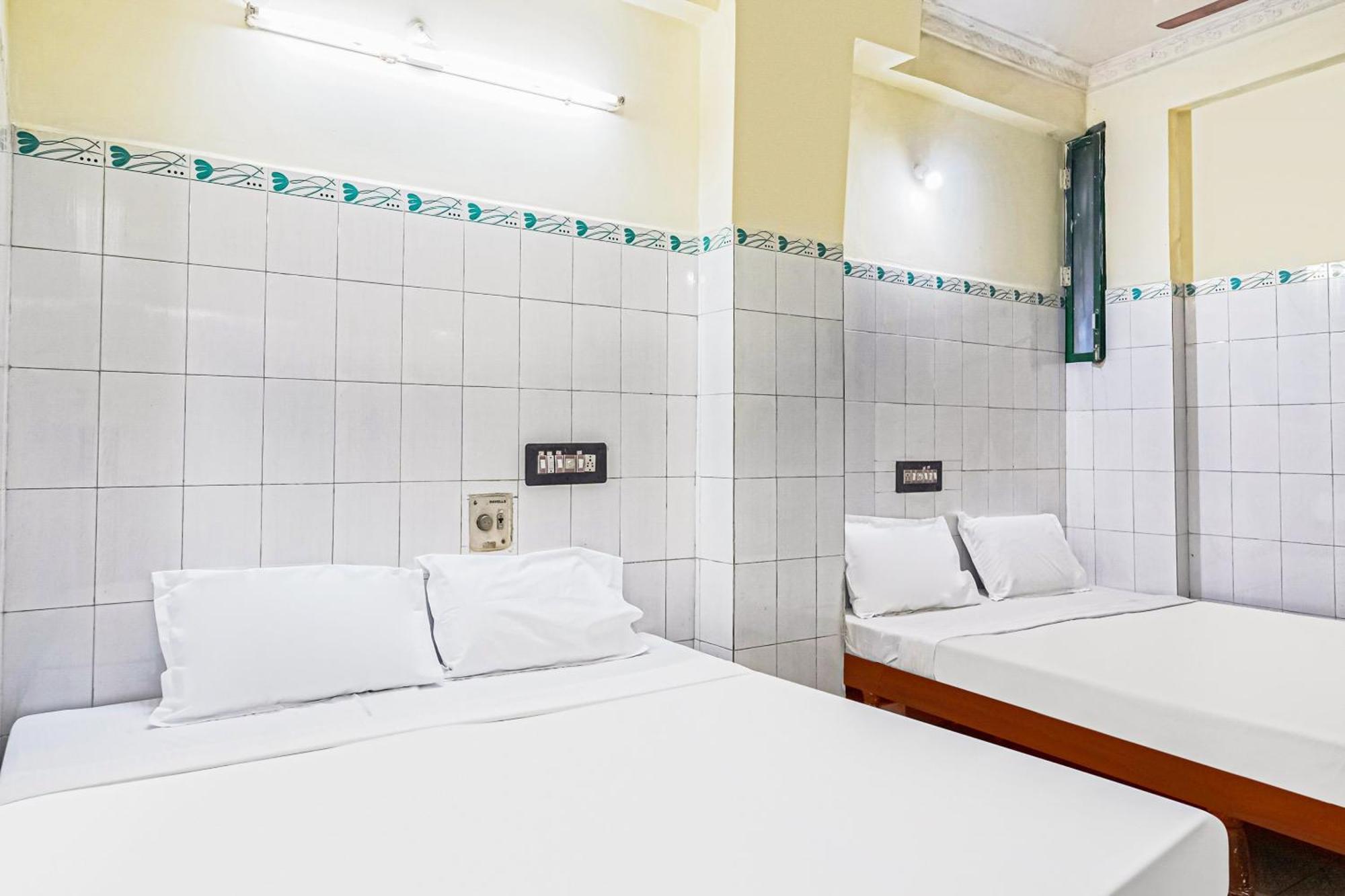 SPOT ON 84555 Venkata Sai Residency Hotel Tirupati Bagian luar foto