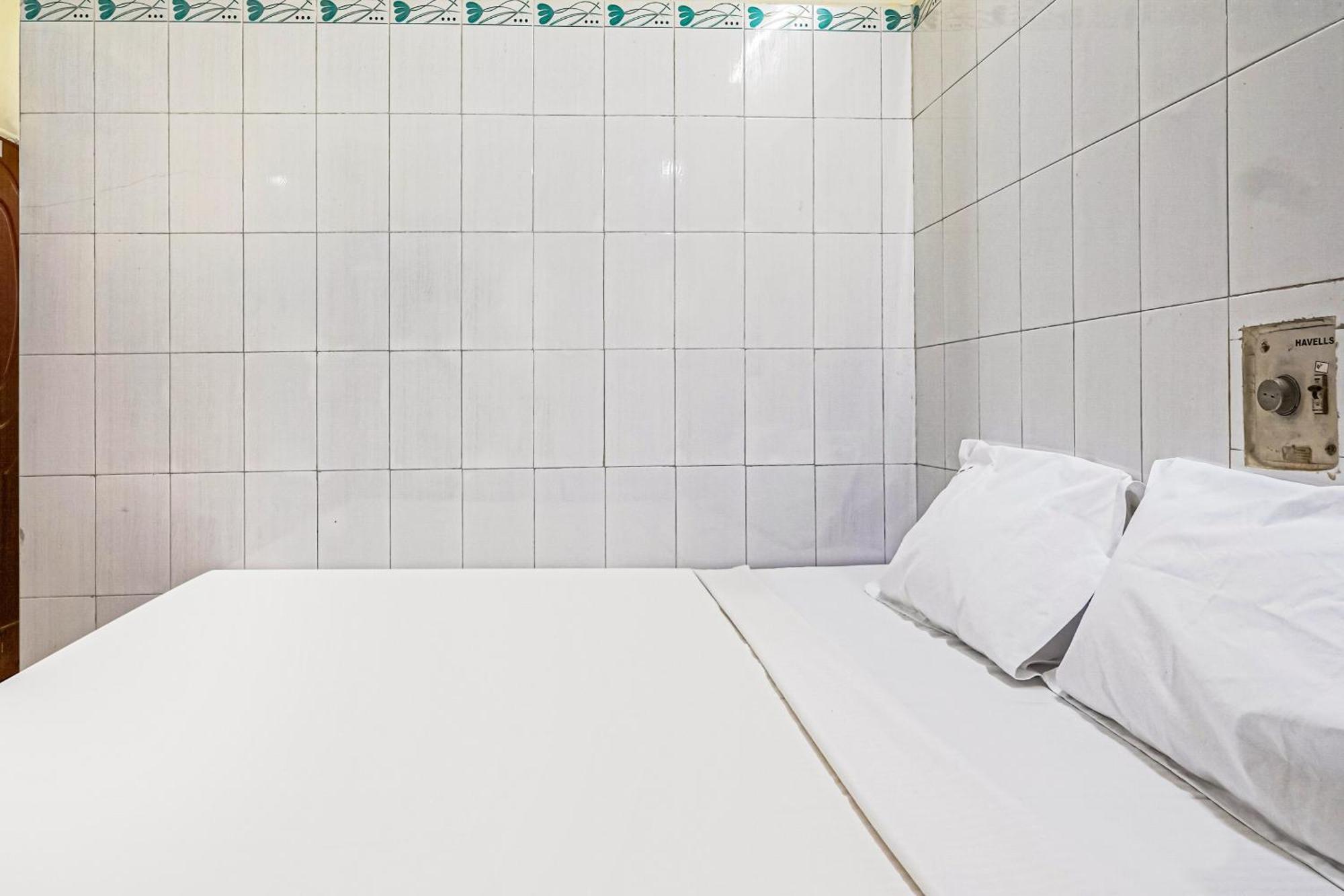 SPOT ON 84555 Venkata Sai Residency Hotel Tirupati Bagian luar foto