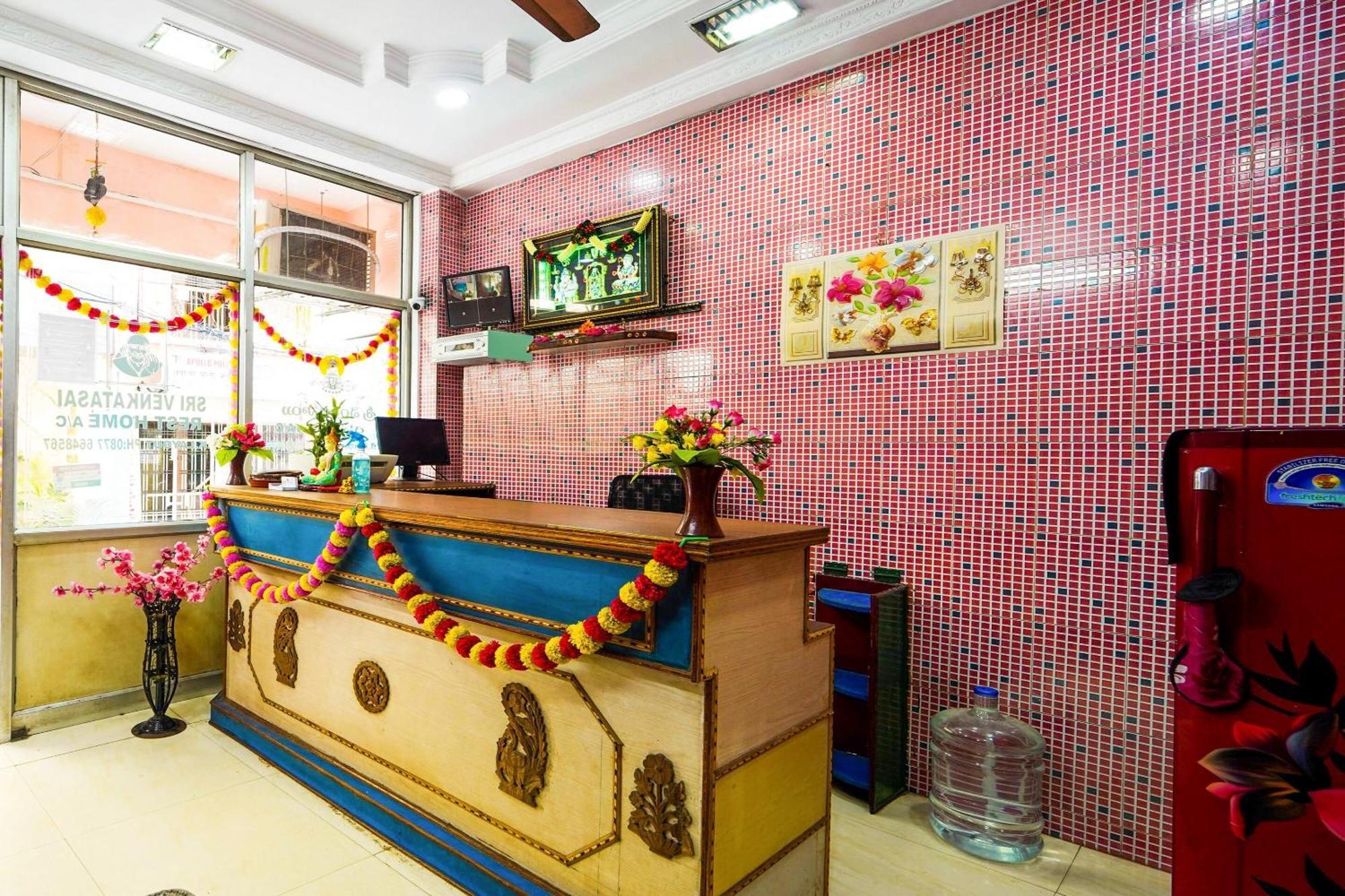 SPOT ON 84555 Venkata Sai Residency Hotel Tirupati Bagian luar foto
